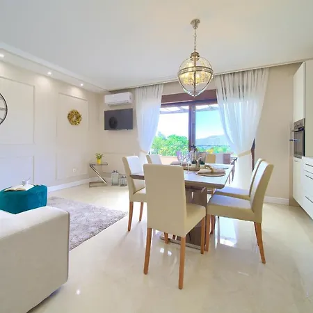 Luxury Apartments Villa Stina Pinezici  Exterior photo