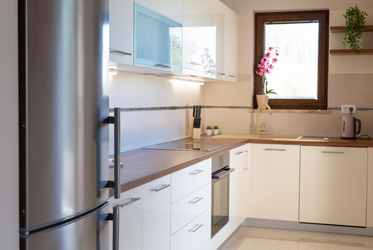 Luxury Stina Apartment
